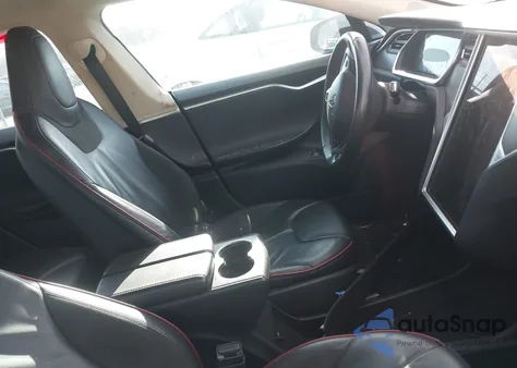 2013 Tesla Model S Performance из США, поврежденный, VIN 5YJSA1DP4DFP10349